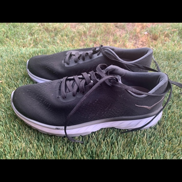 hoka cavu 2 women's running shoes